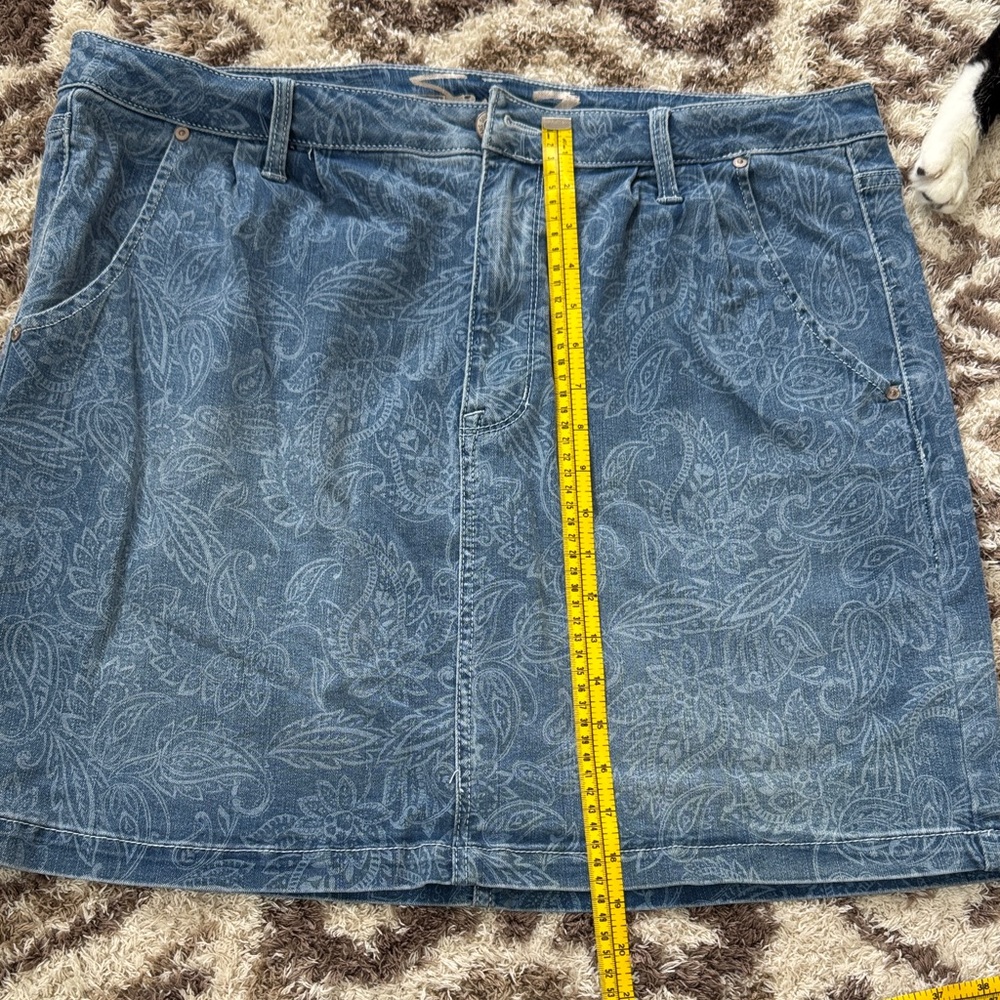 Seven7 Blue Paisley Mini Skirt